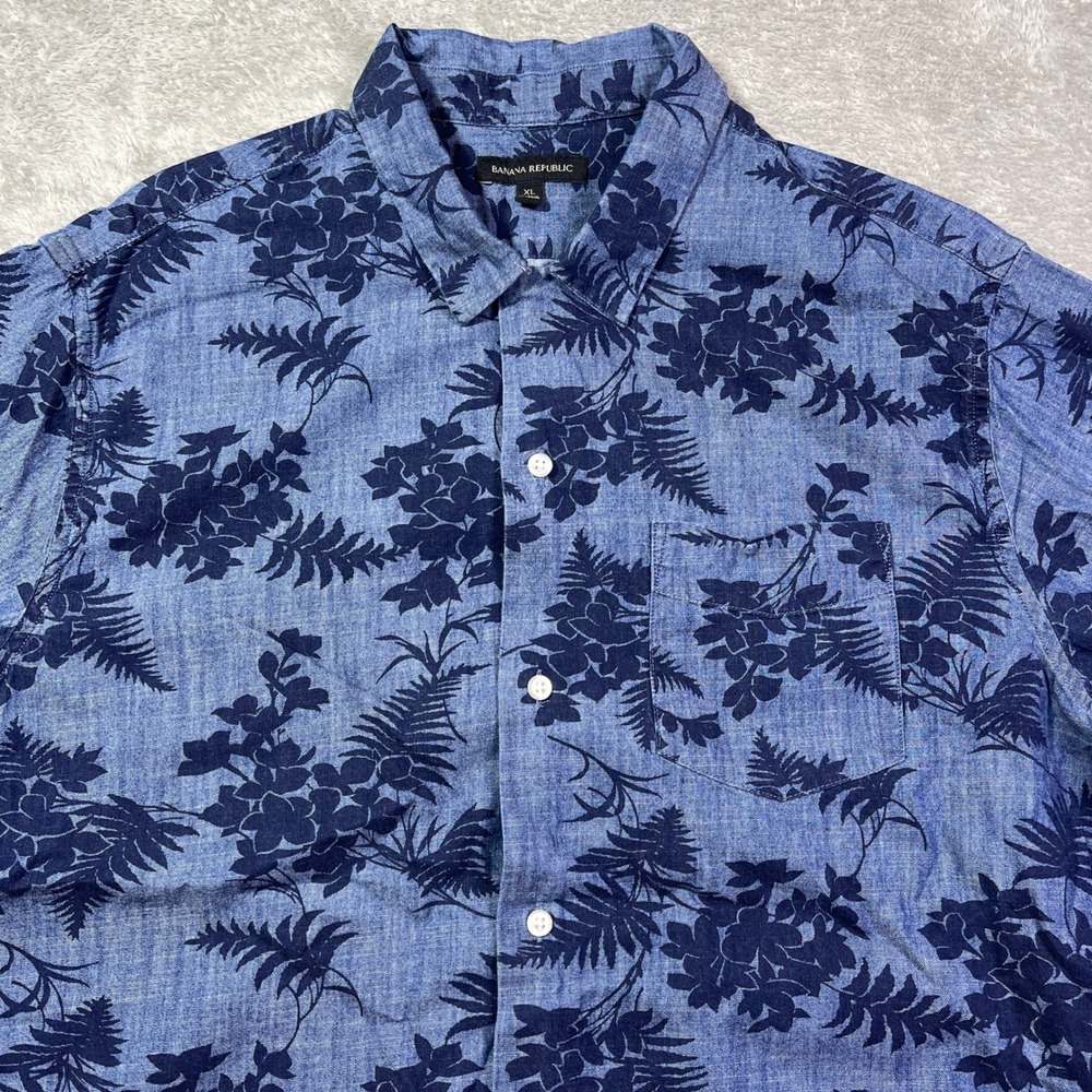 Banana Republic Floral Button Down Shirt‎ Men's XL Short Sleeve Blue Hawaiian
